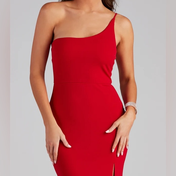 Windsor Fiona Formal One-Shoulder High Slit Red Dress Size Small - Picture 3 of 8